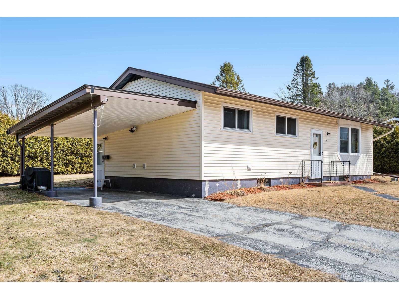 4 Downes Avenue