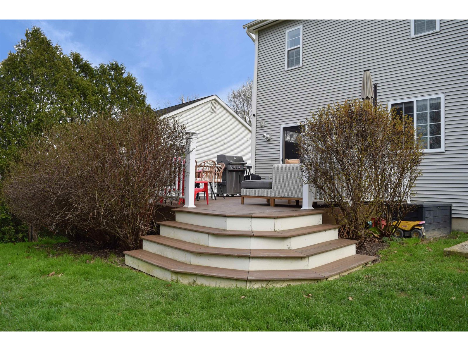 4 Fox Run Road