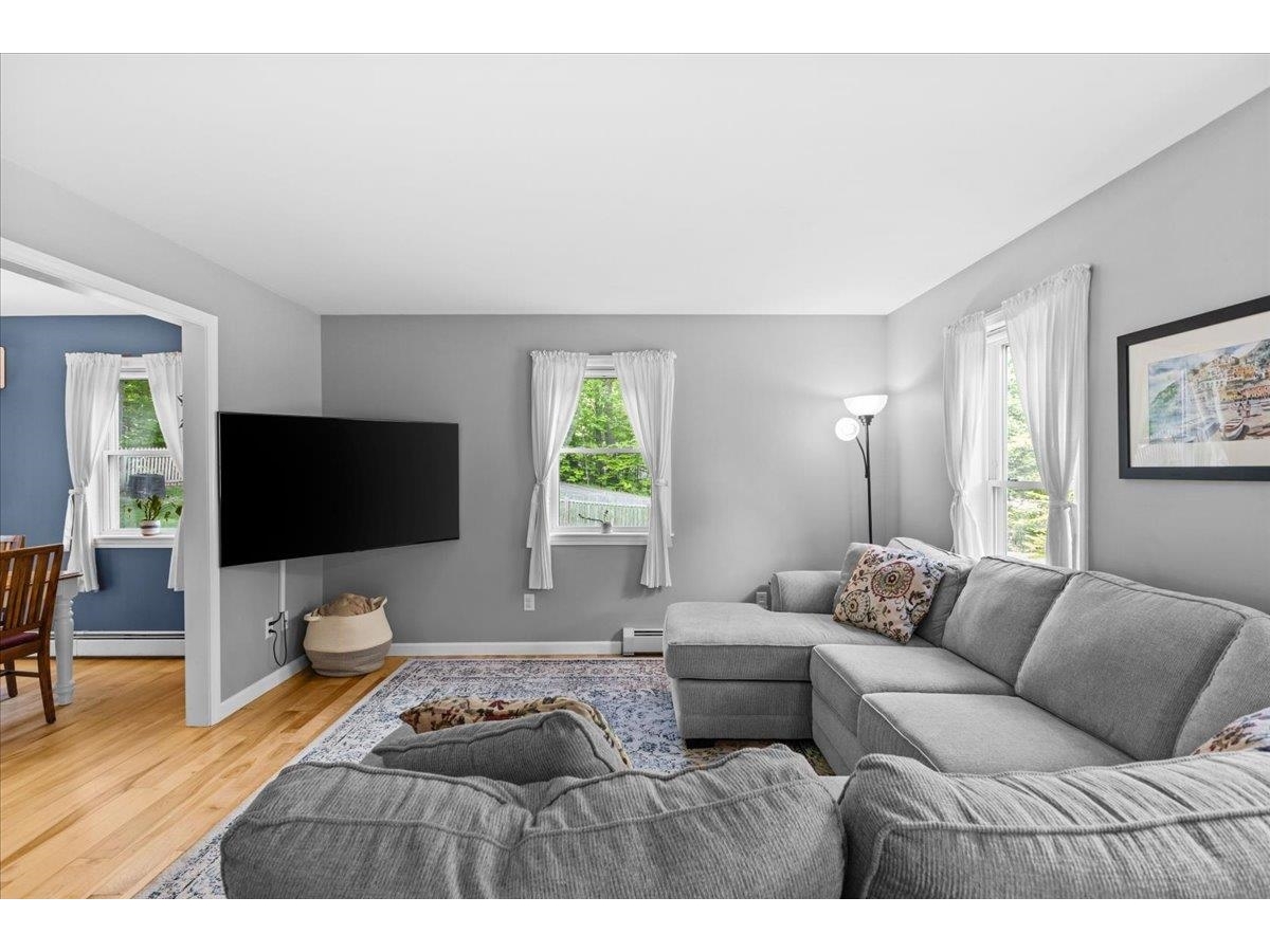 4 Greenbriar Drive