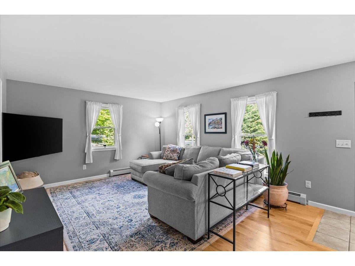 4 Greenbriar Drive