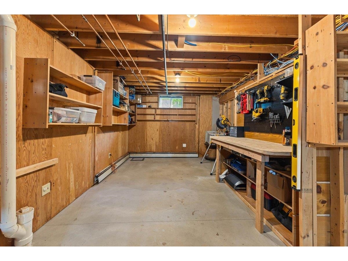 4 Greenbriar Drive
