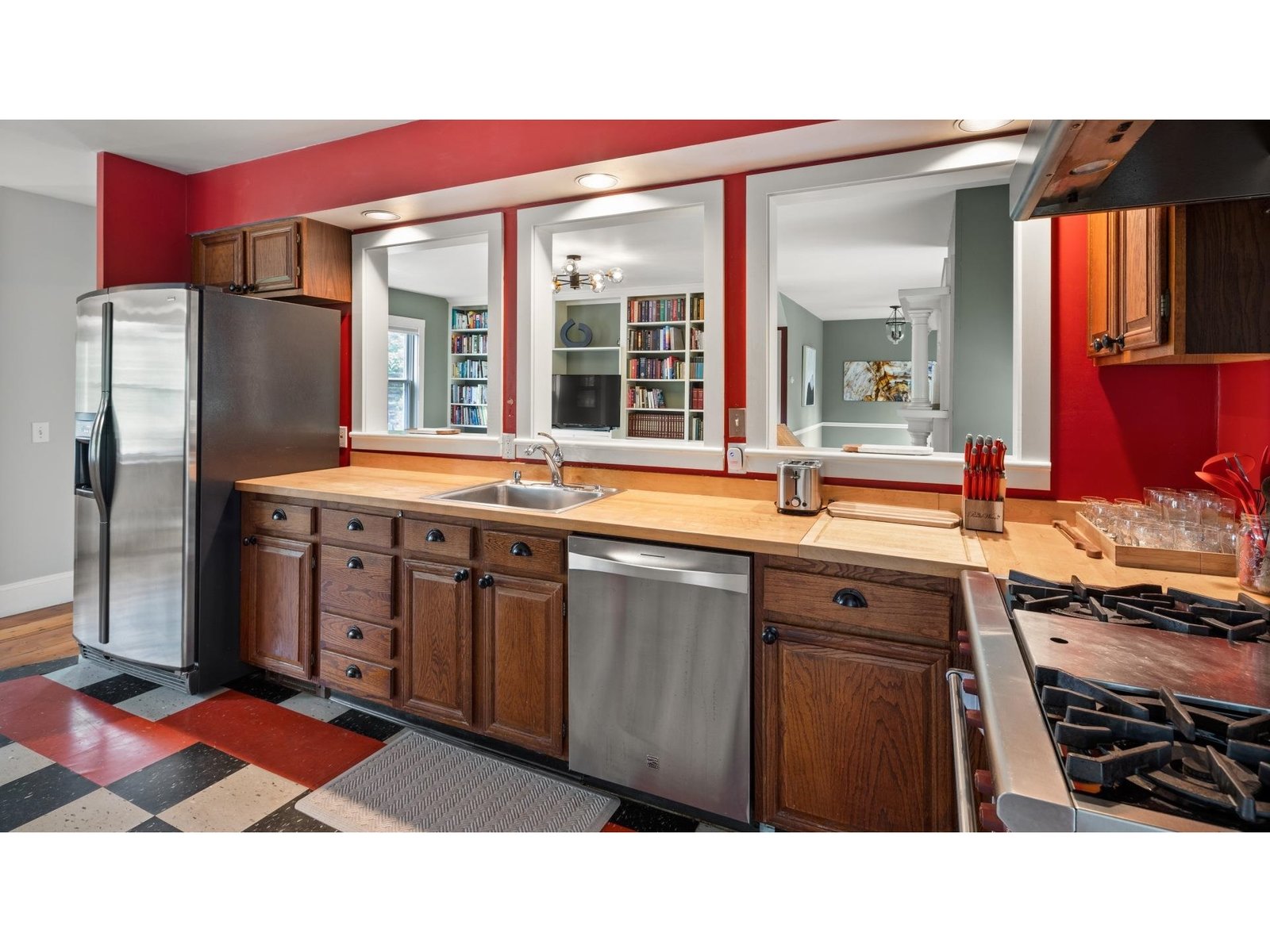 4 Highland Avenue