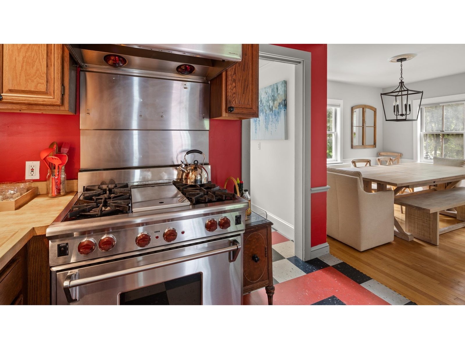 4 Highland Avenue