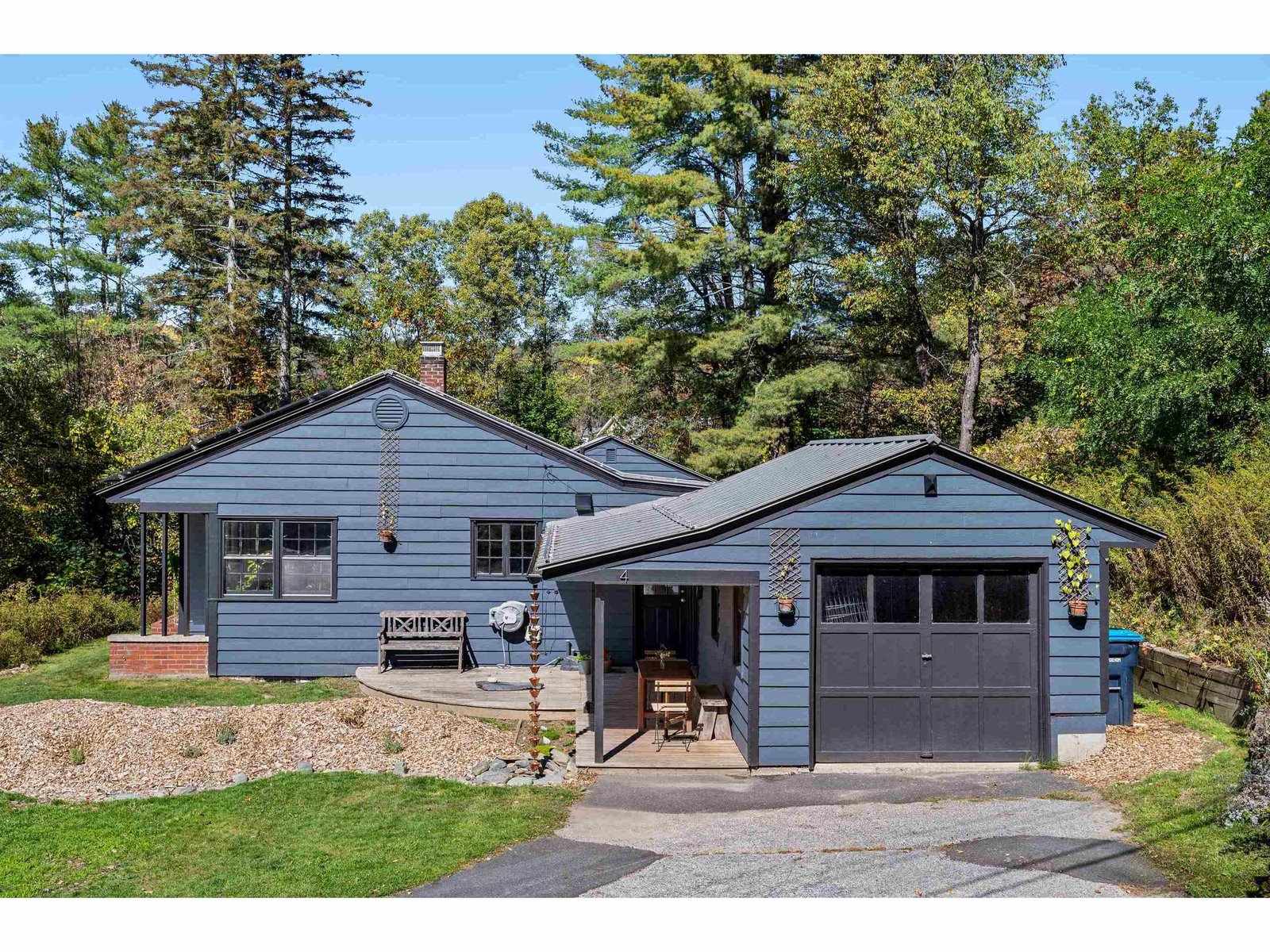 4 Hubbard Park Drive