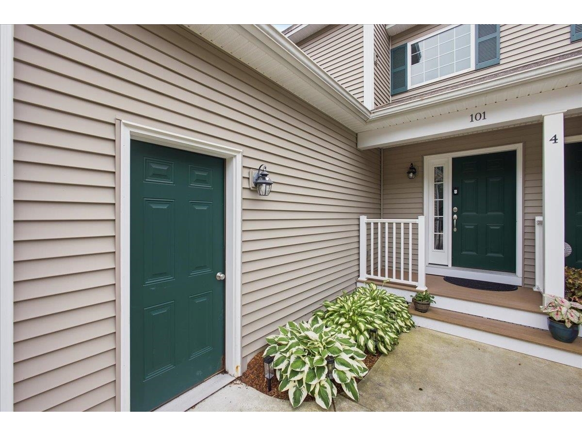 4 Hummingbird Lane, Unit 101
