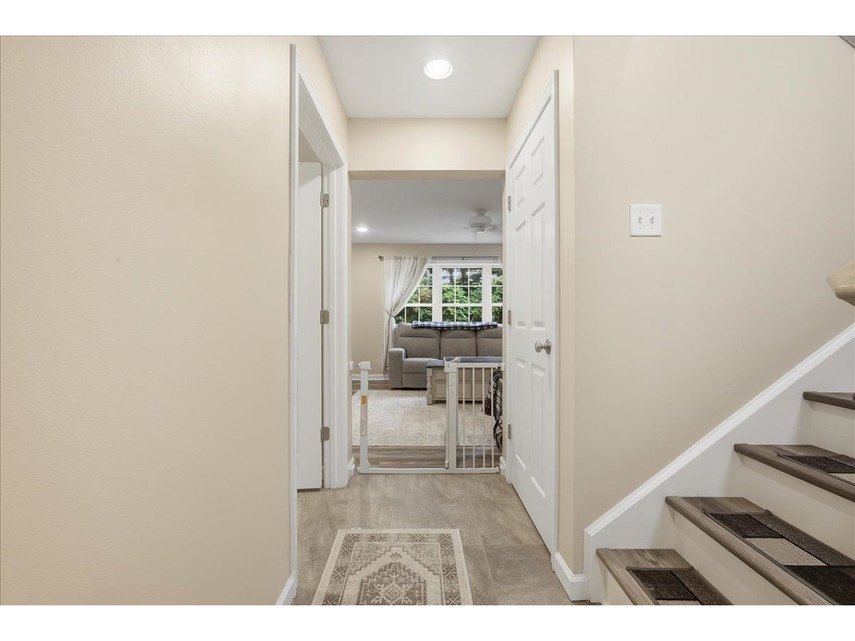 4 Hummingbird Lane, Unit 101