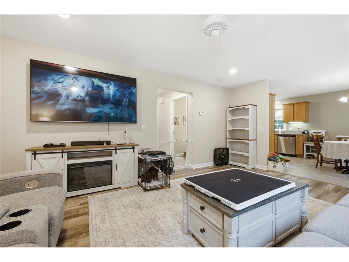 4 Hummingbird Lane, Unit 101