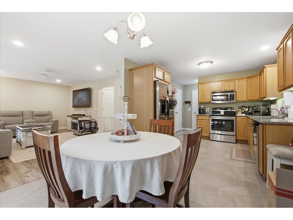 4 Hummingbird Lane, Unit 101
