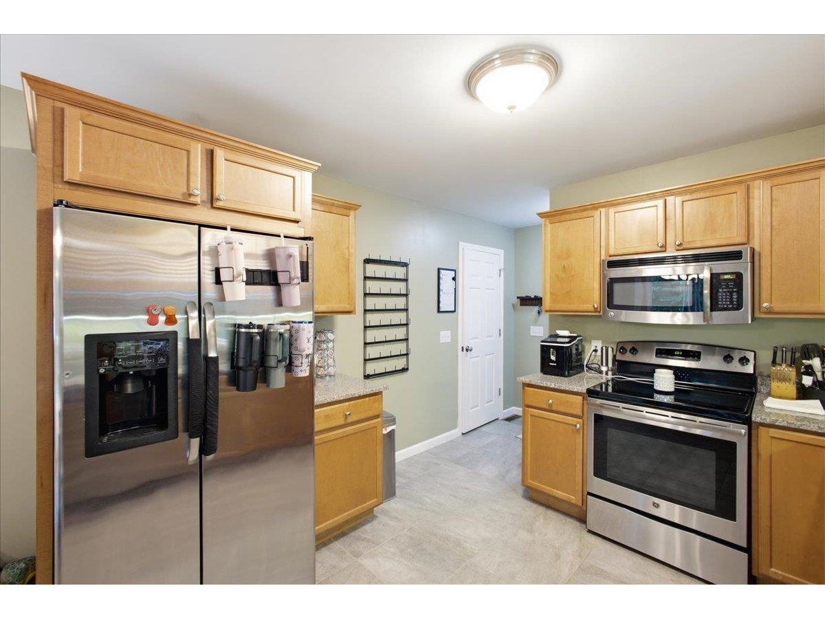 4 Hummingbird Lane, Unit 101