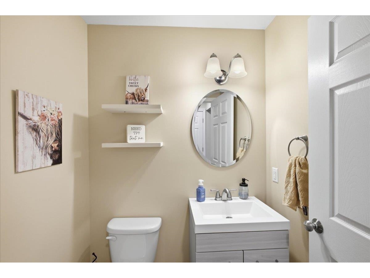 4 Hummingbird Lane, Unit 101