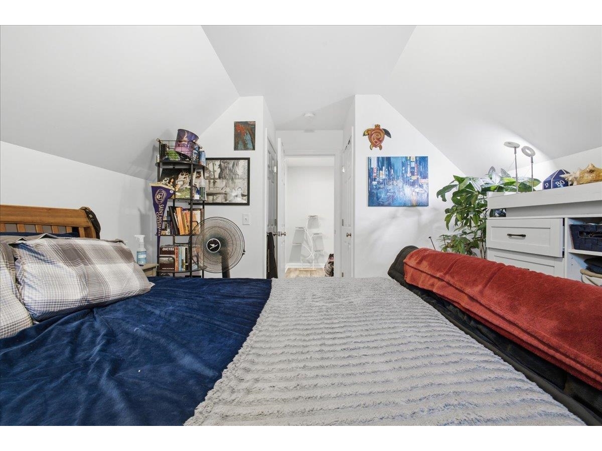 4 Hummingbird Lane, Unit 101