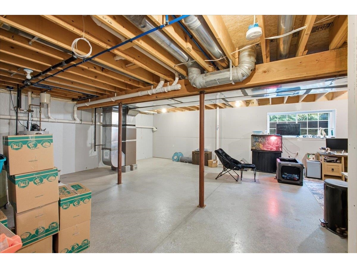 4 Hummingbird Lane, Unit 101