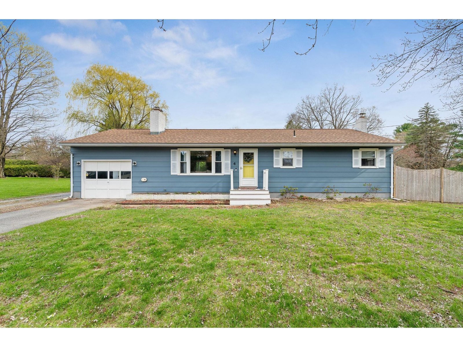 4 Lafayette Drive, Jericho