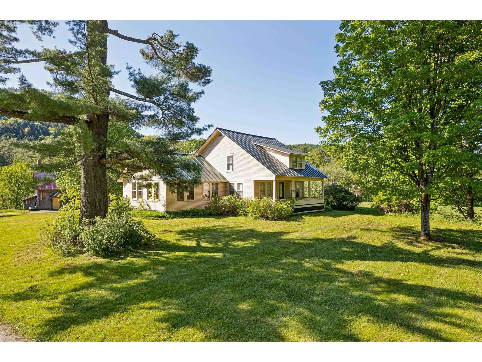 4 Larkin Road, Tunbridge