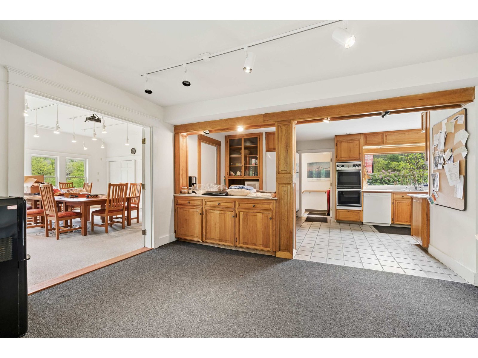 4 Larkin Road