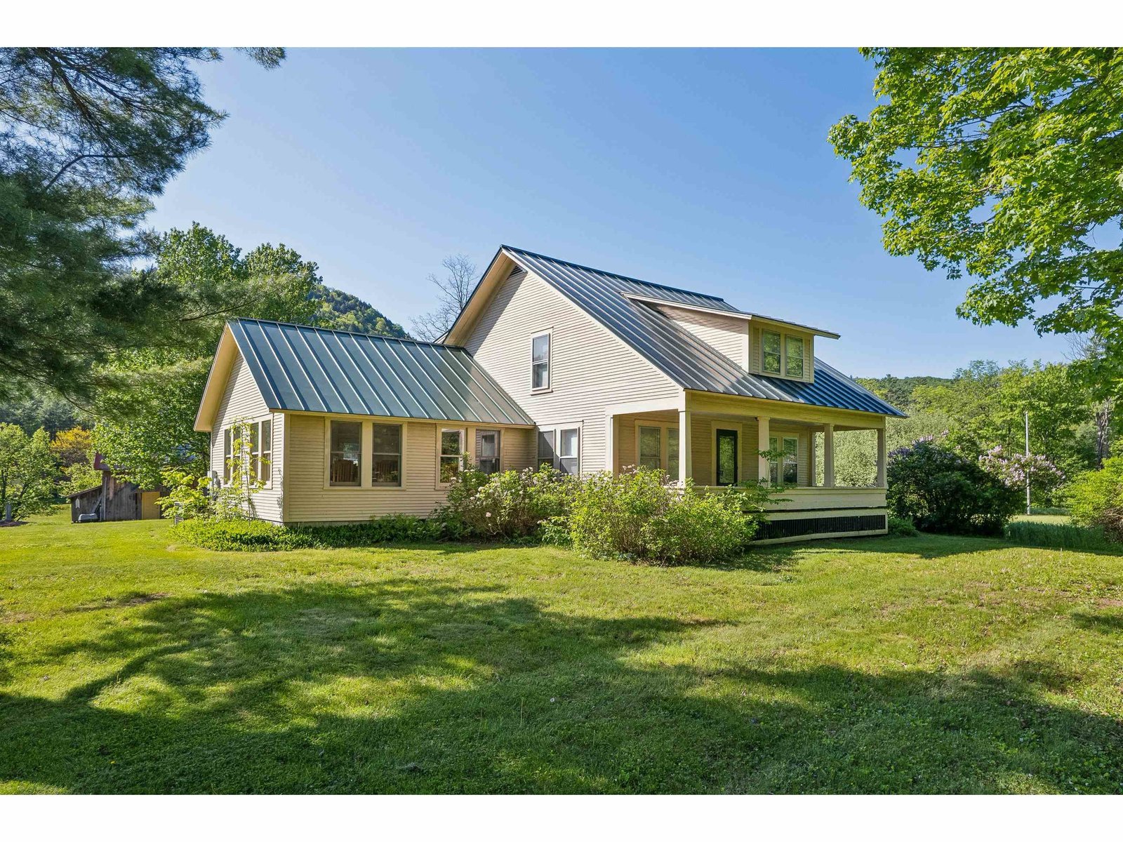 4 Larkin Road