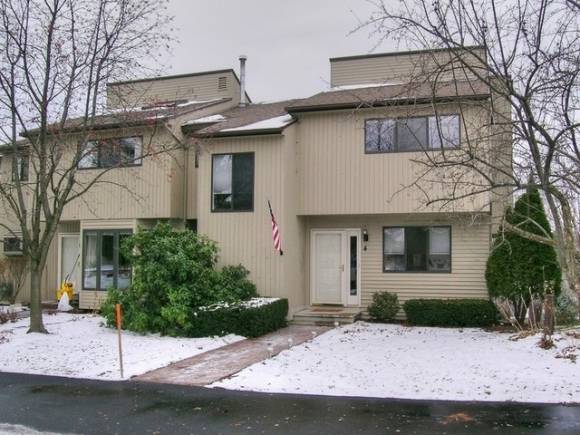 4 Lincoln Green, Unit 4