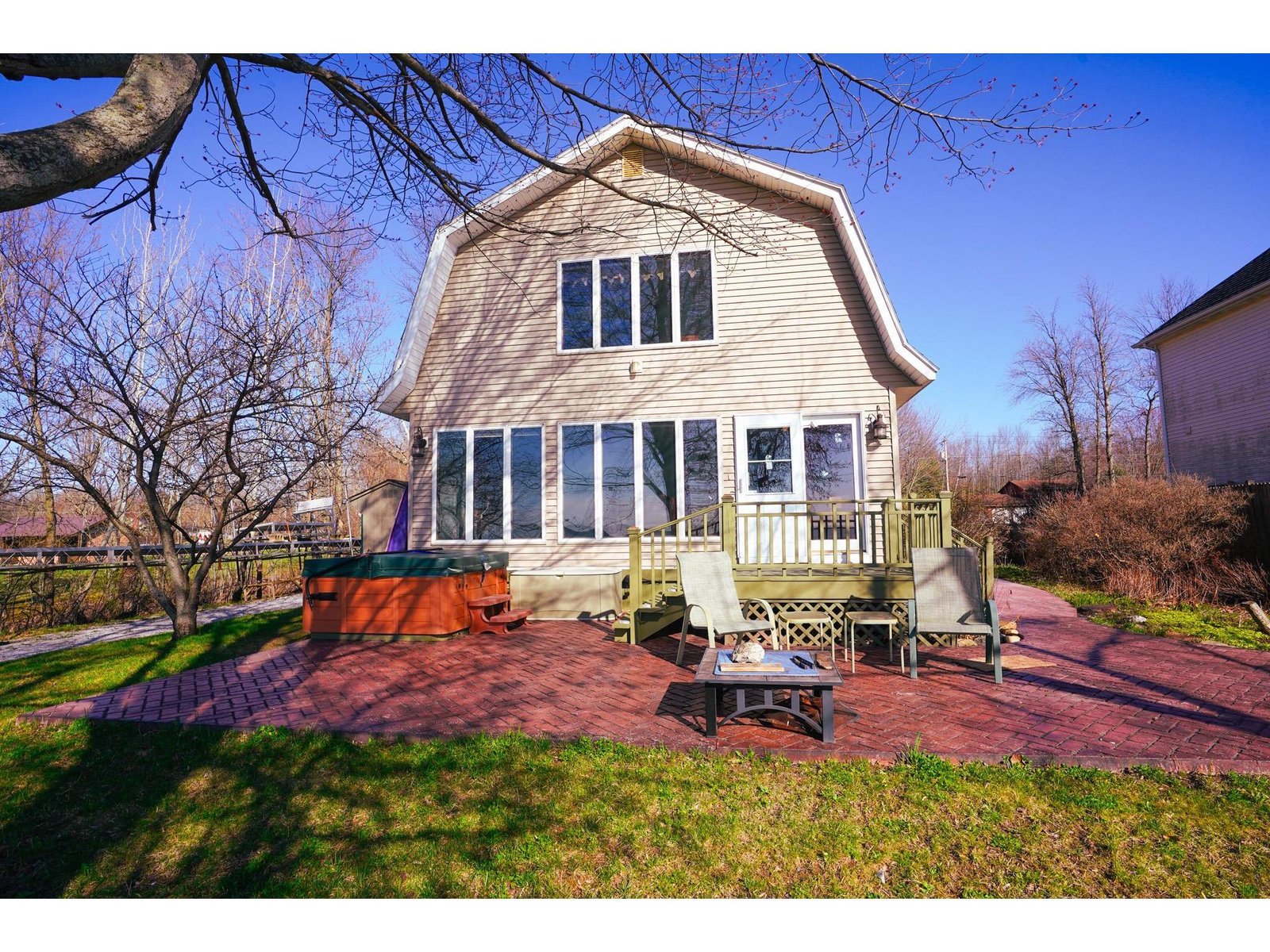 4 Maquam Shore Road