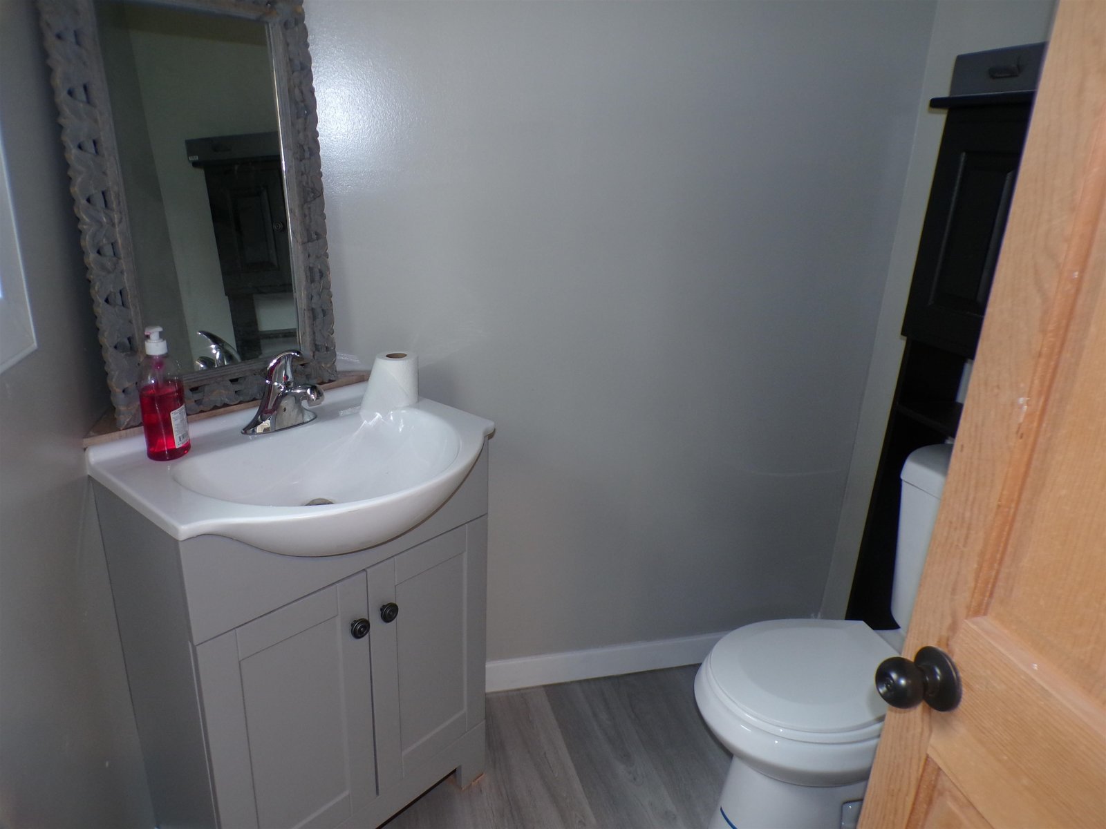 2nd floor full bath