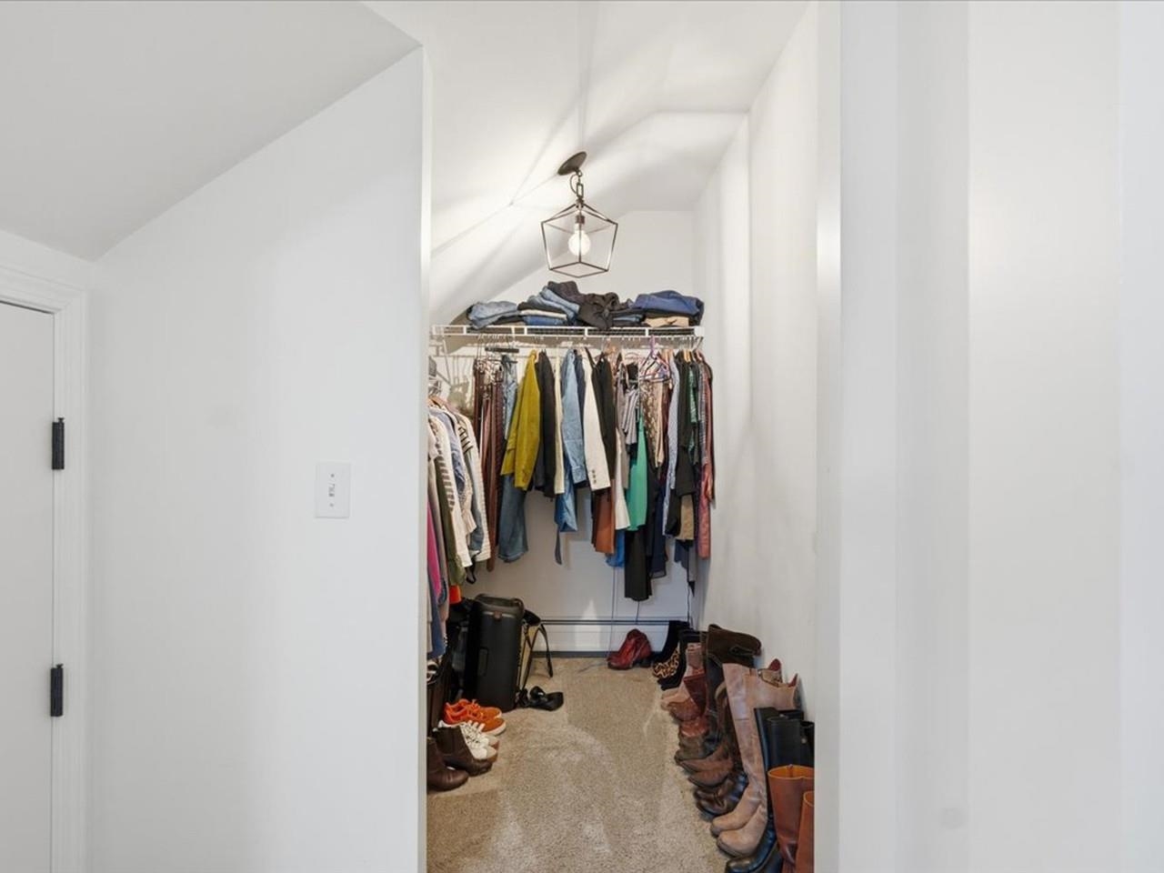 Walk-in closet