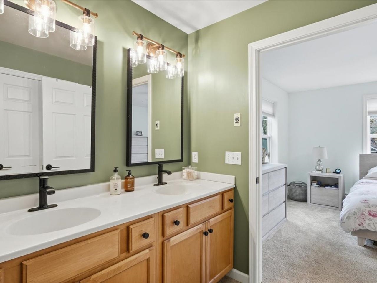 En-Suite bathroom