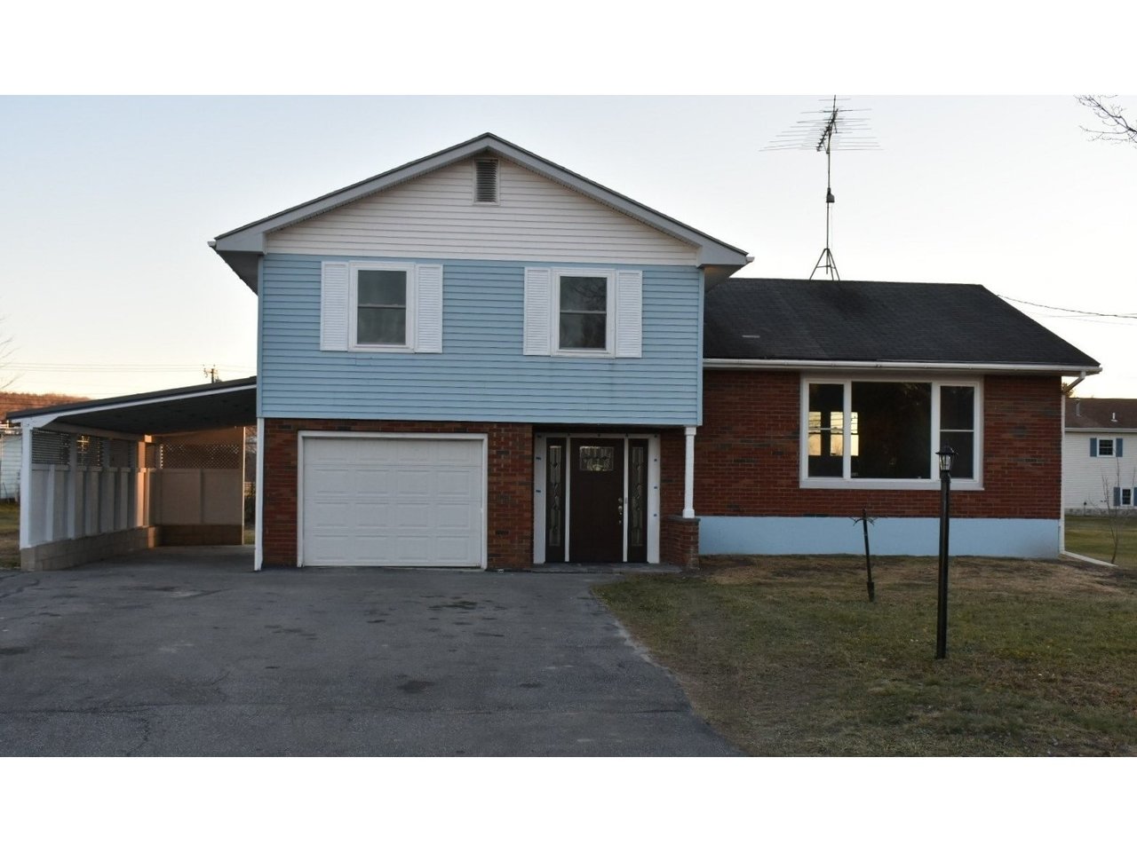 4 Meadow Lane