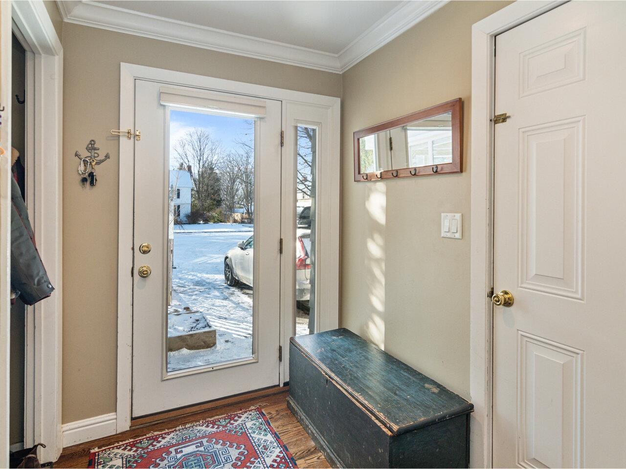 Side Door Entry to Kitchen