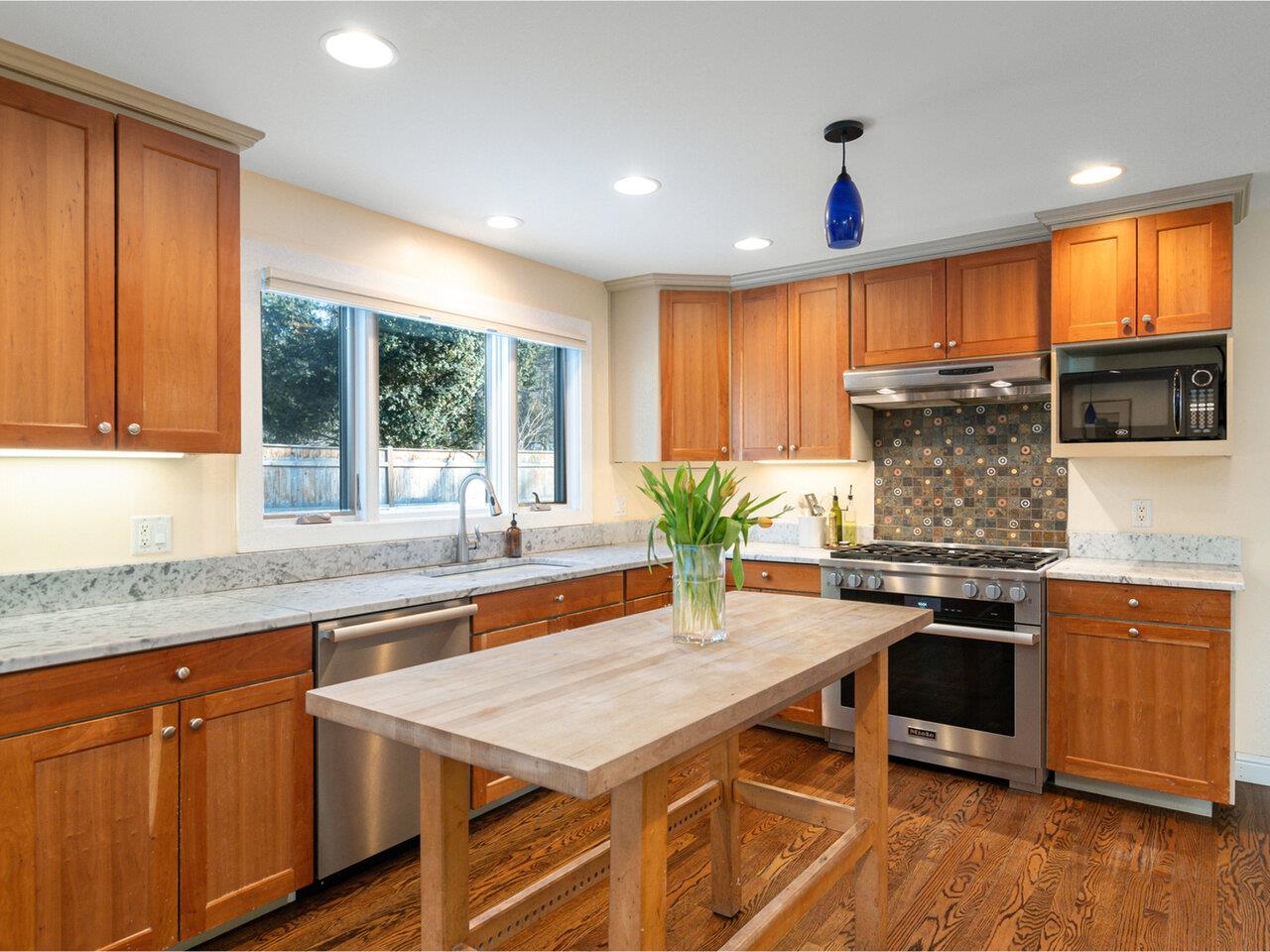 Kitchen with Upgraded Range
