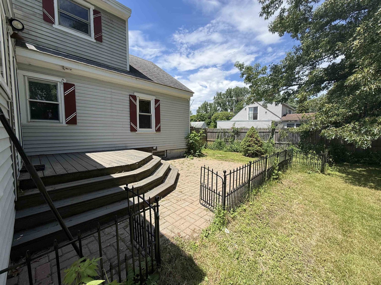 4 Myers Court