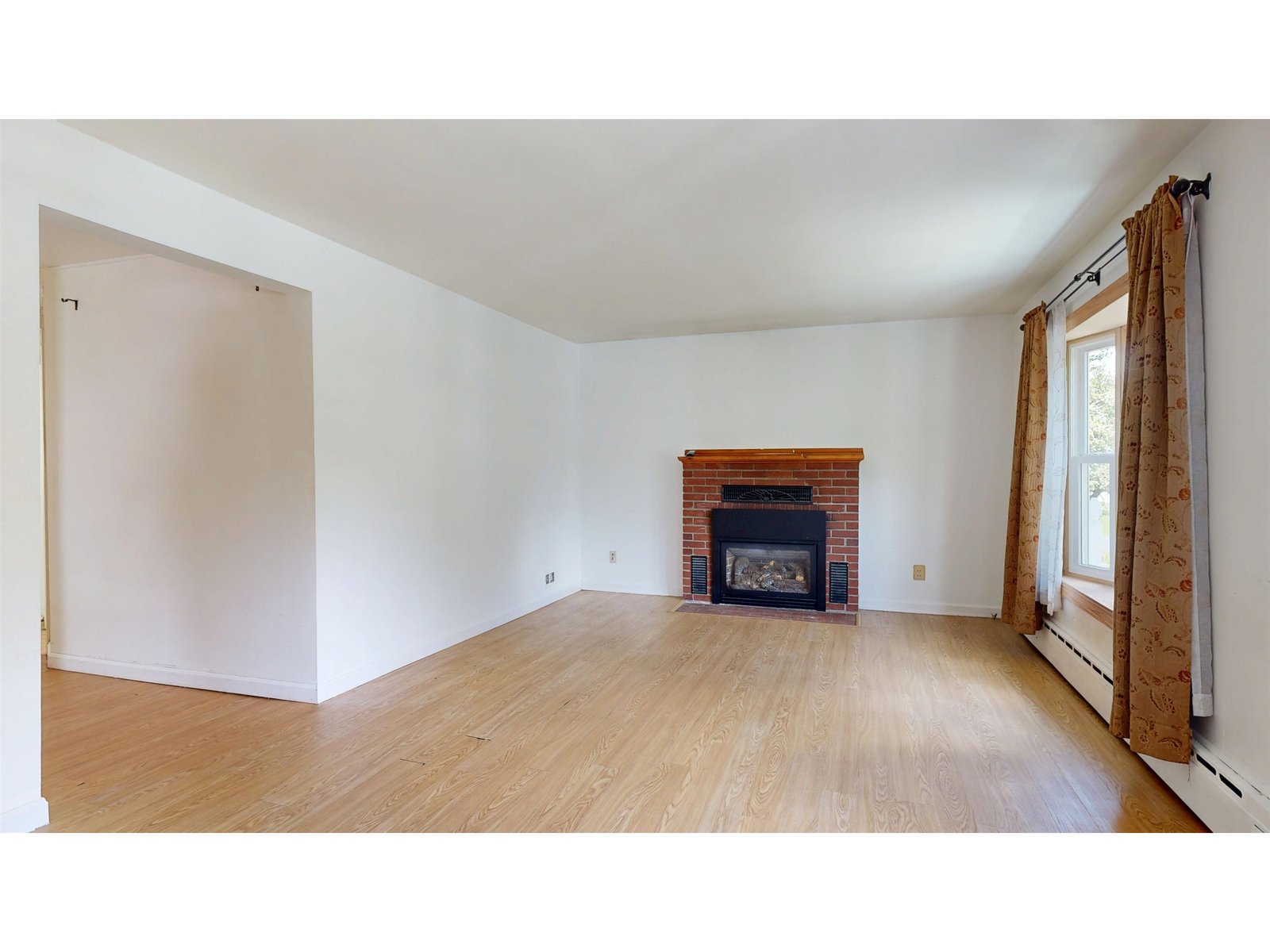 4 Myers Court
