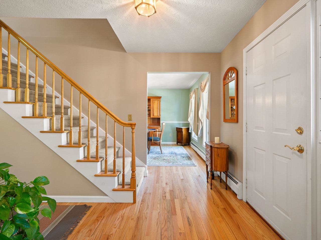 Entry hall to dining room