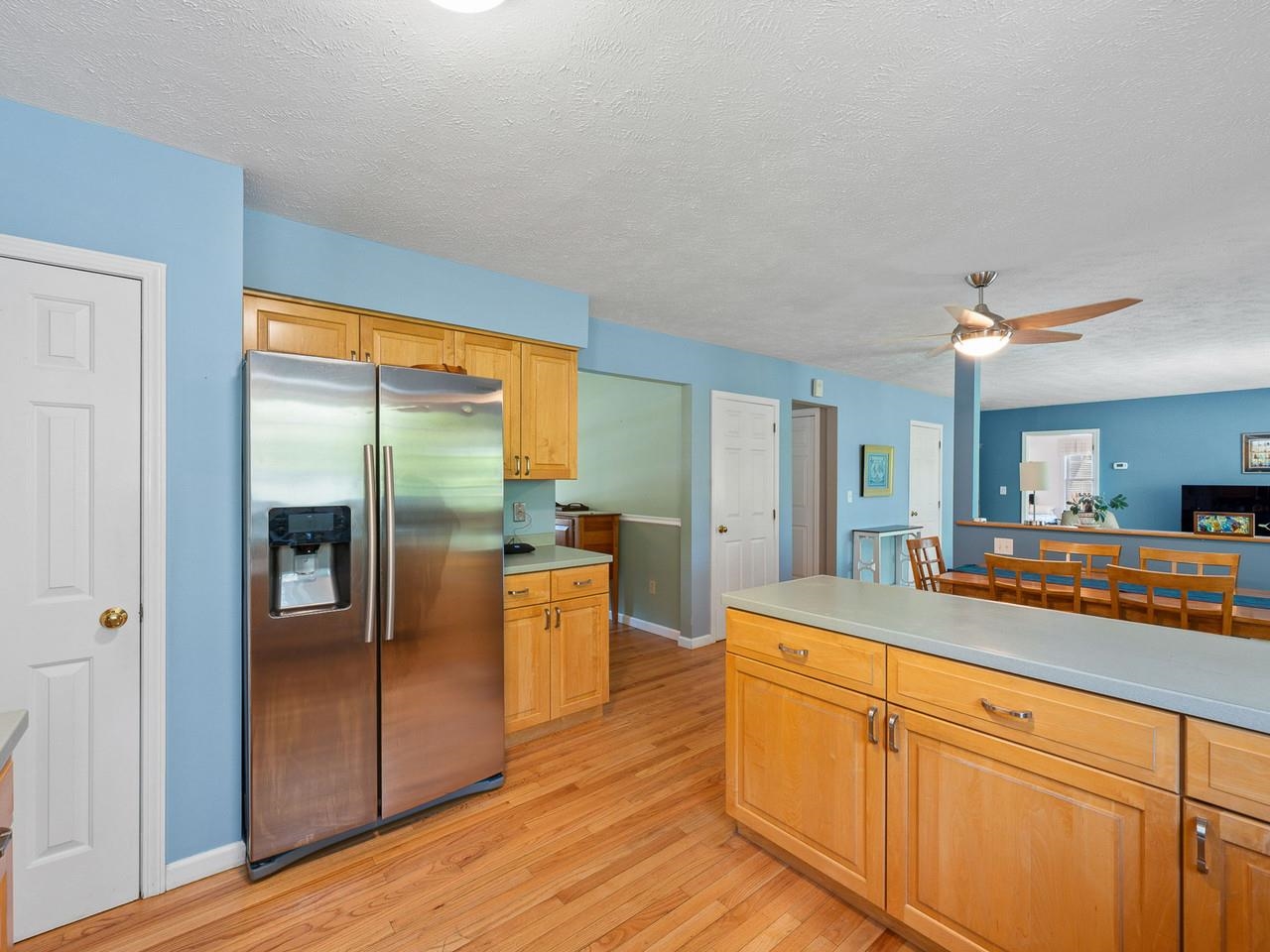 Kitchen to casual dining