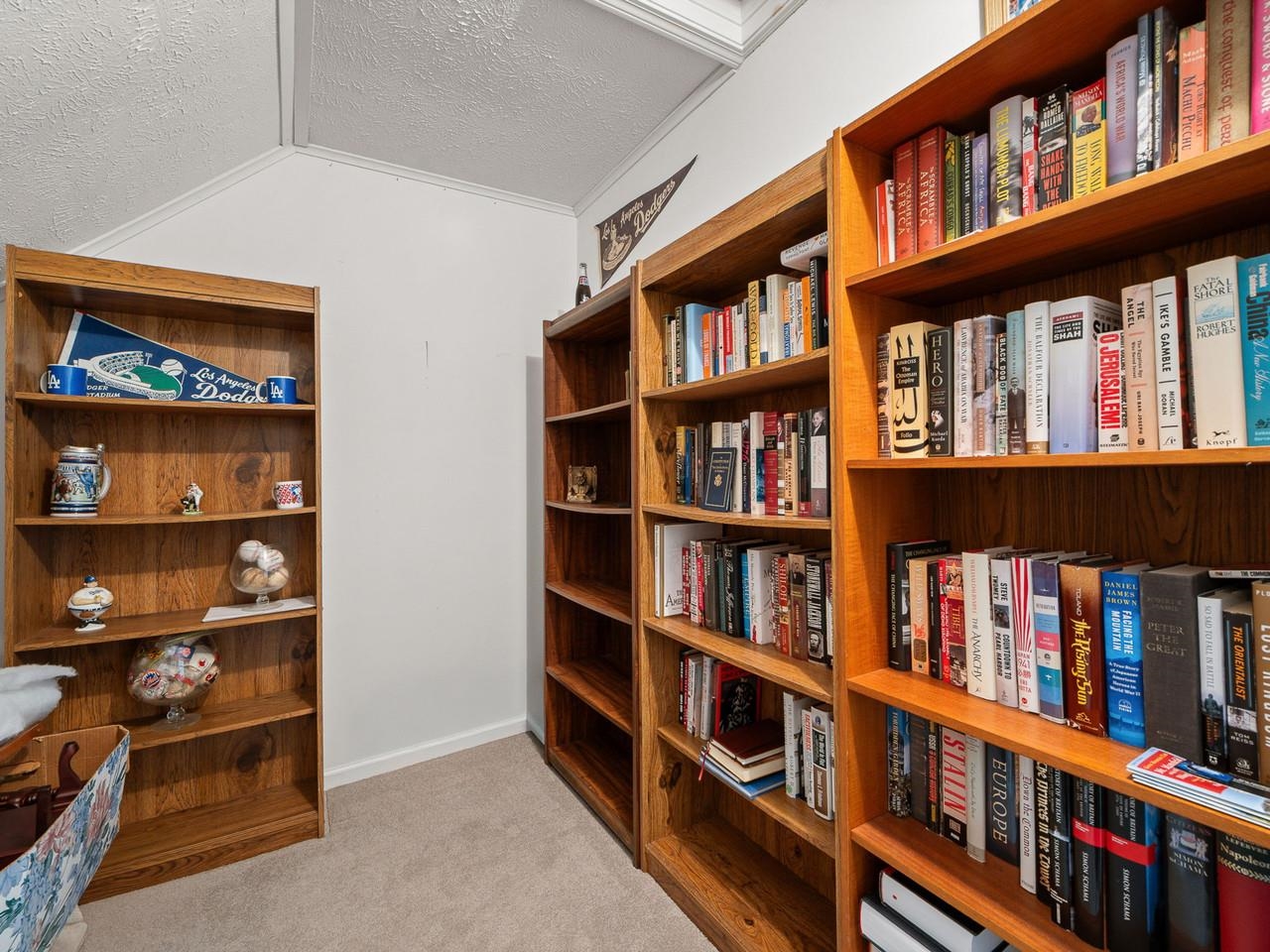 Room to expand/modify