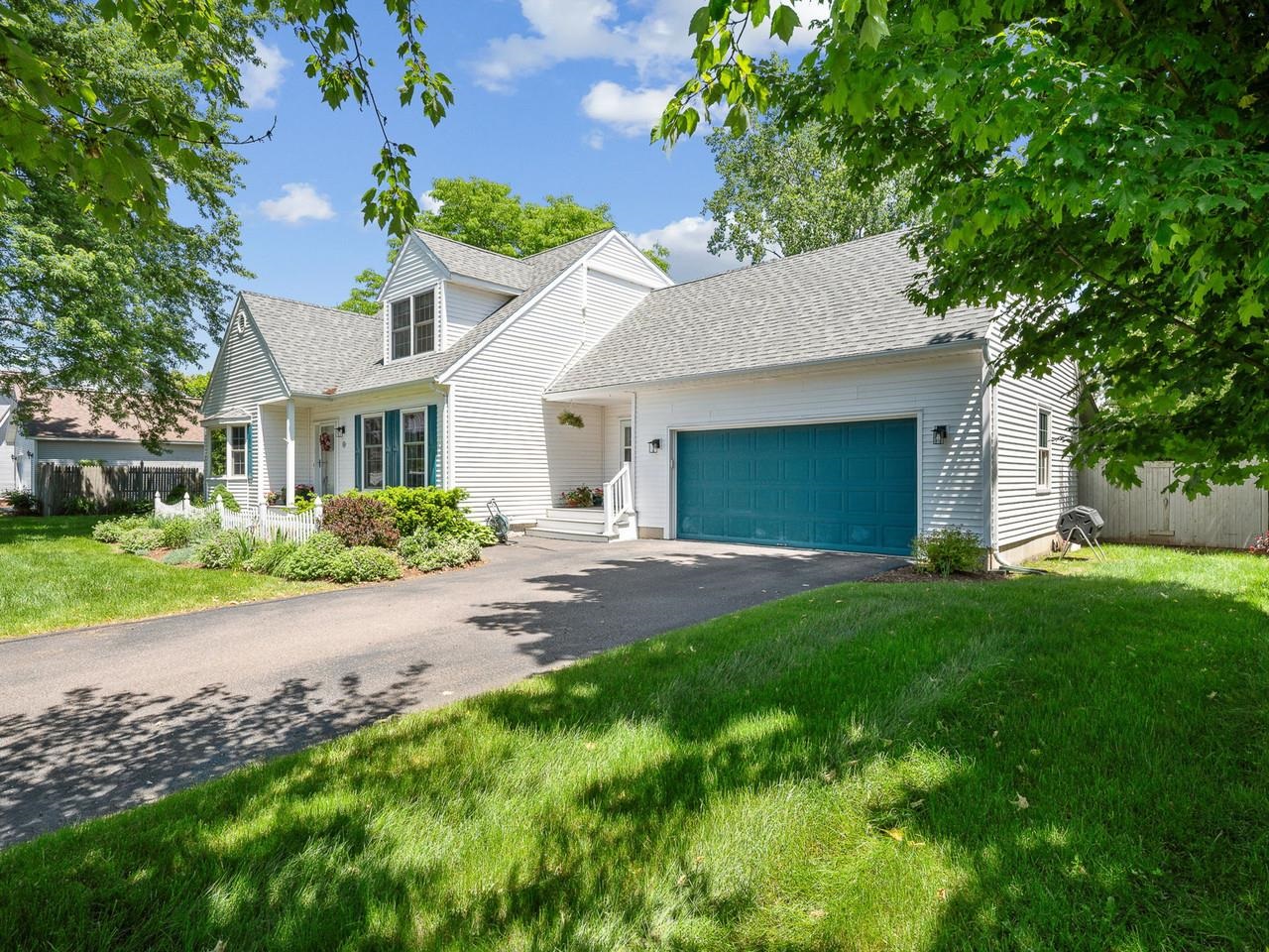 Great South Burlington home!