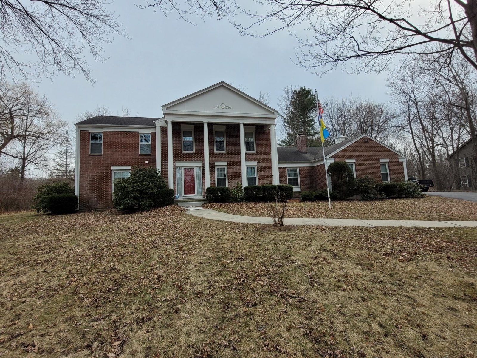 4 Pheasant Way