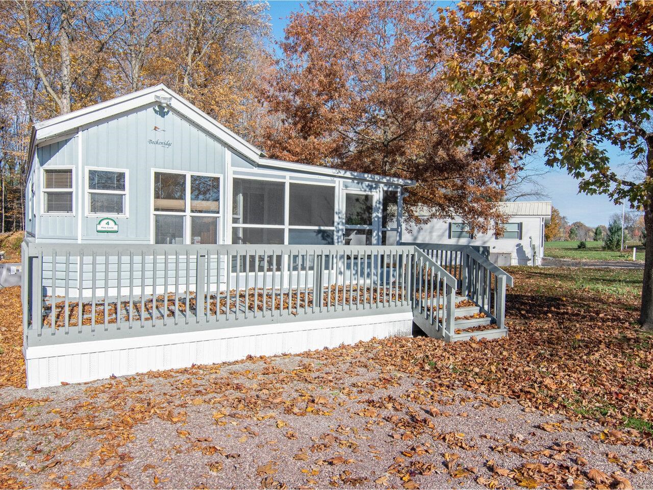 4 Pike Circle
