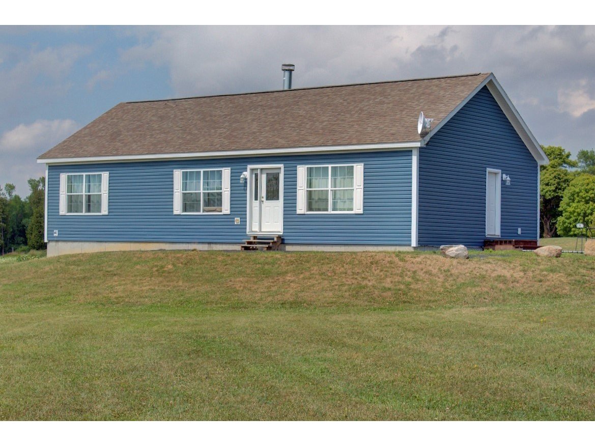 4 Quaker Road