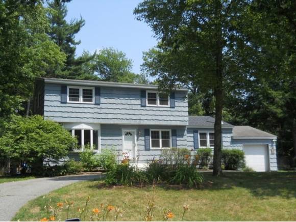 4 Rosewood Trail