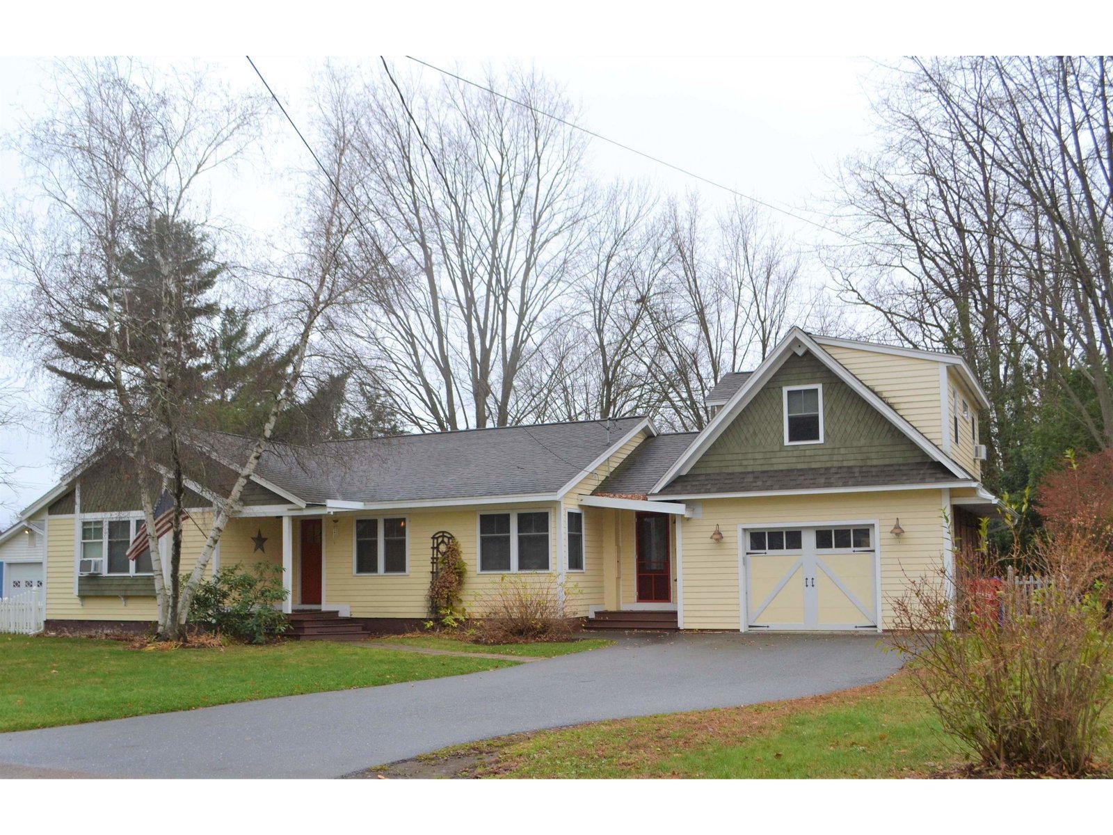 4 Seneca Avenue