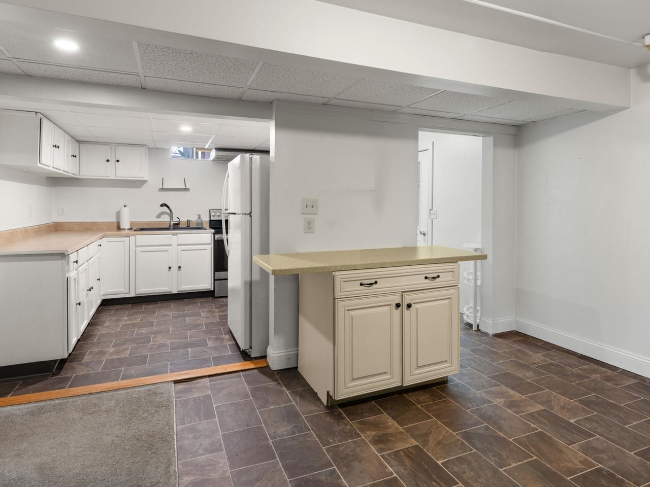 Plenty of Kitchen Storage