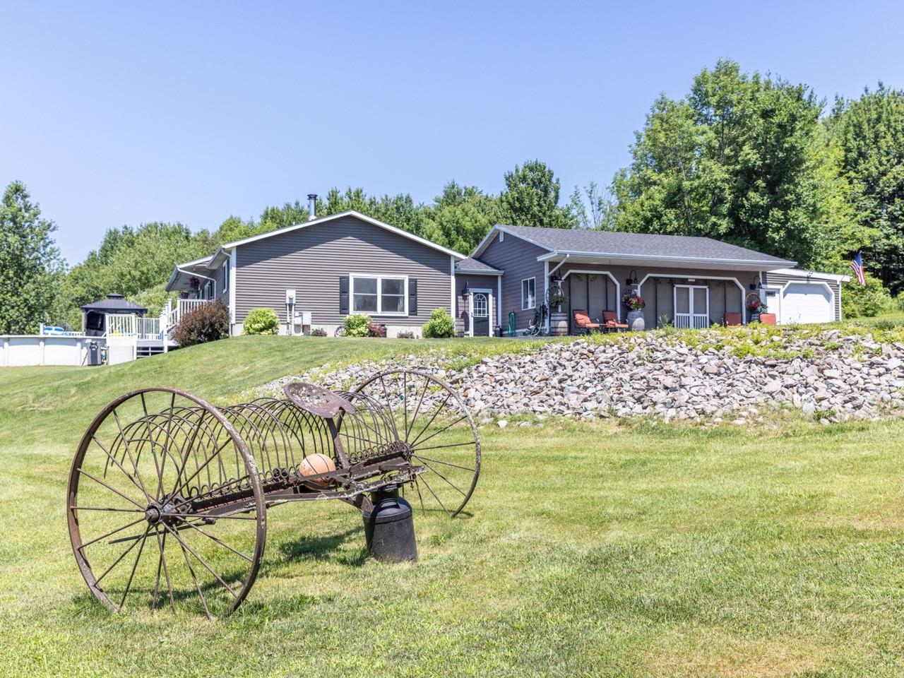 Charming Country Lawn