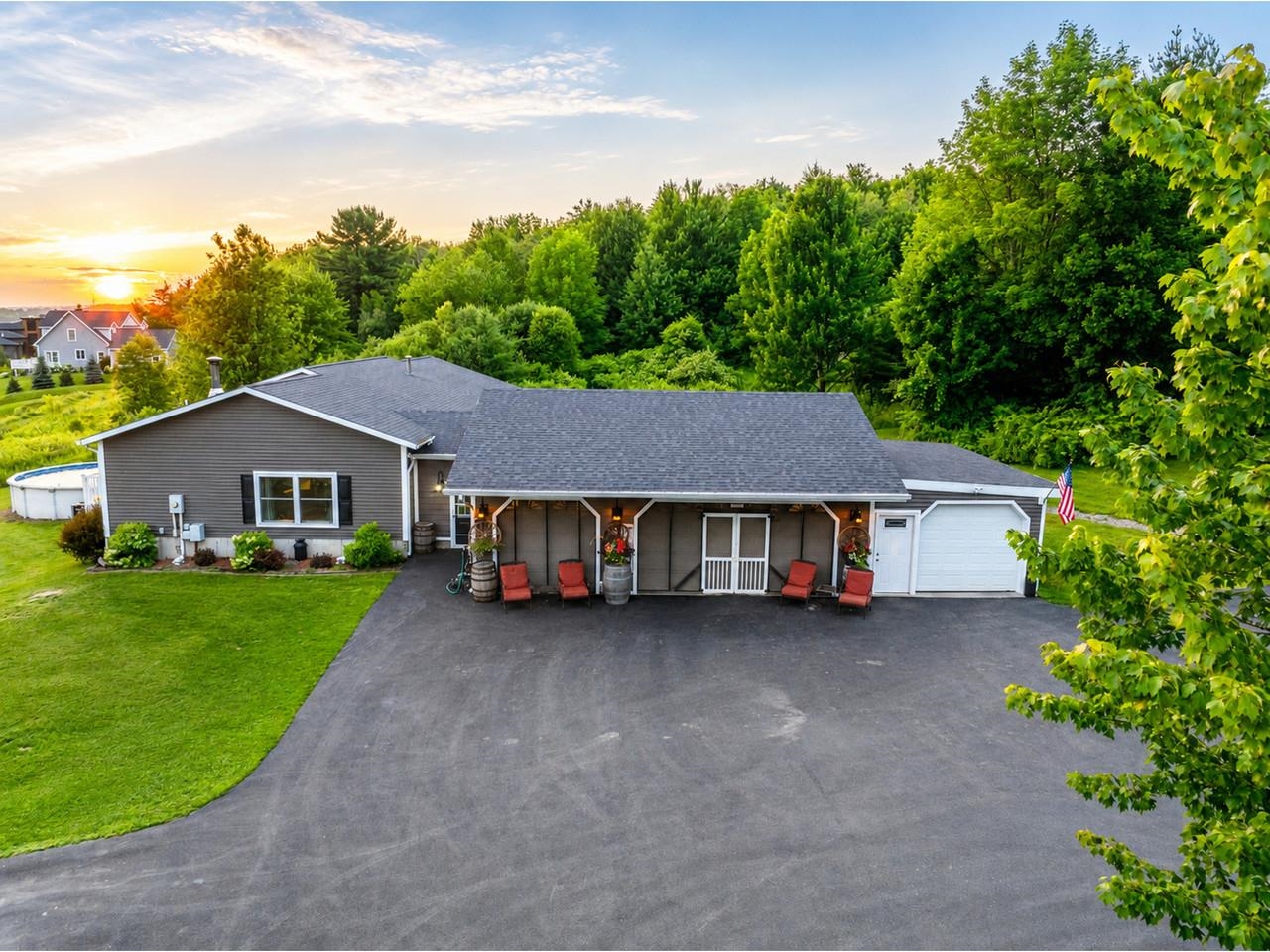 4-Car Garage