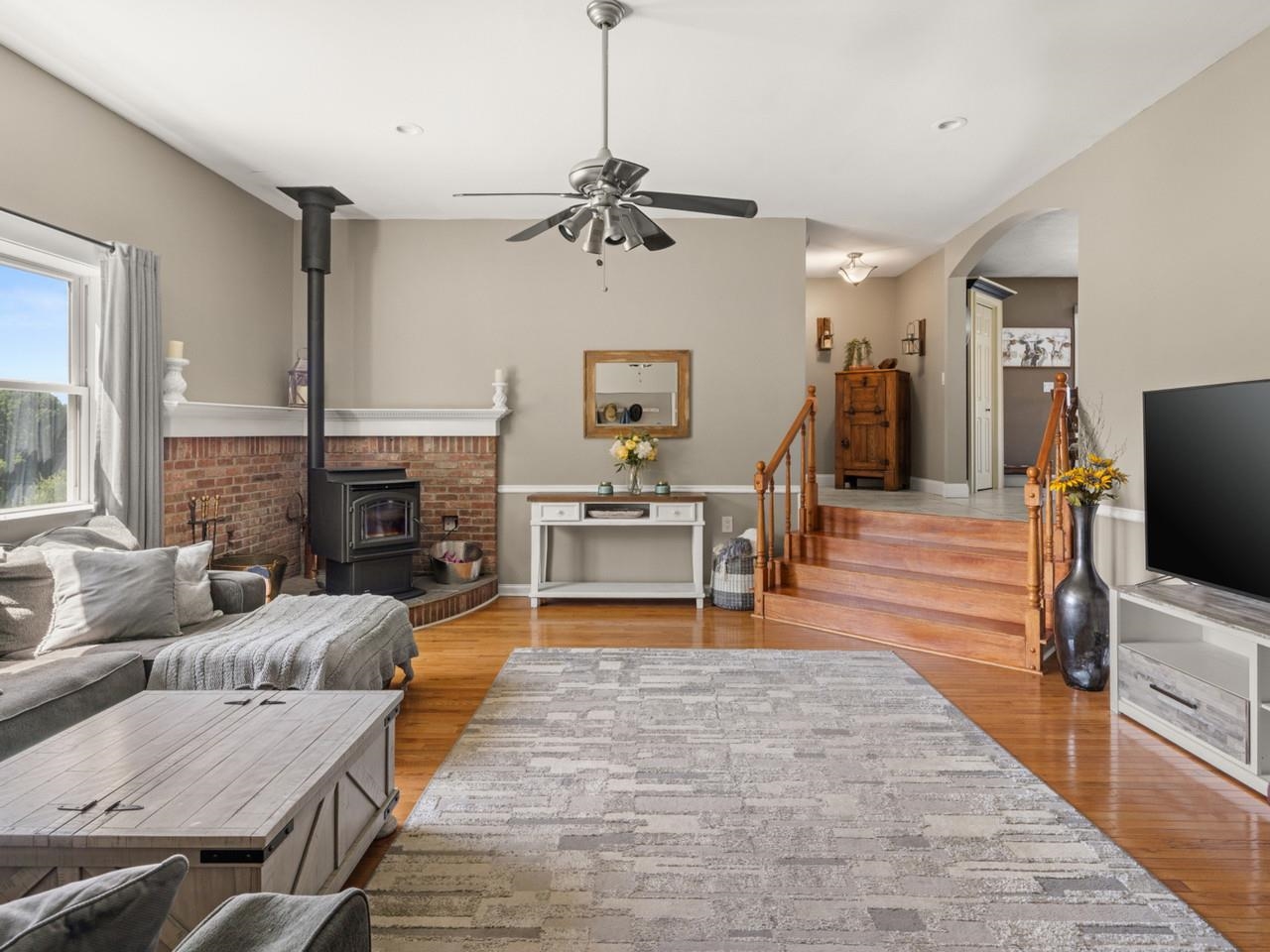 Spacious Family Room