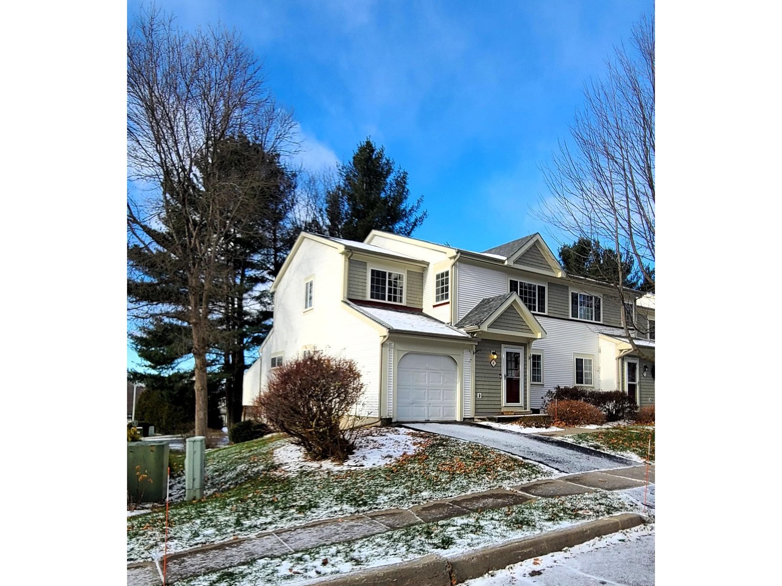 4 Steeplebush Road, Unit 4