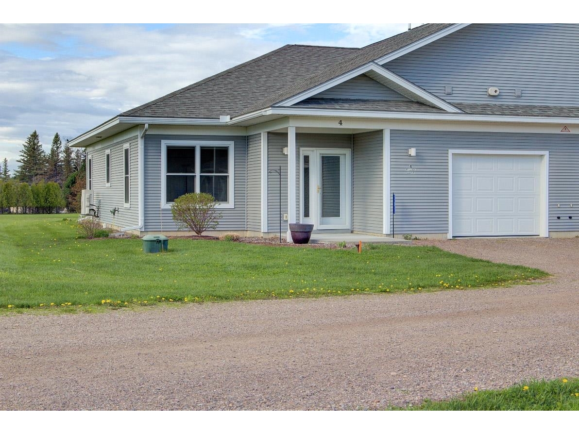 4 Village Court