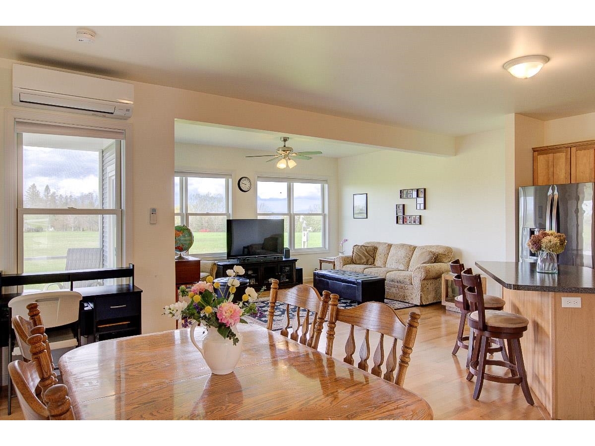 4 Village Court