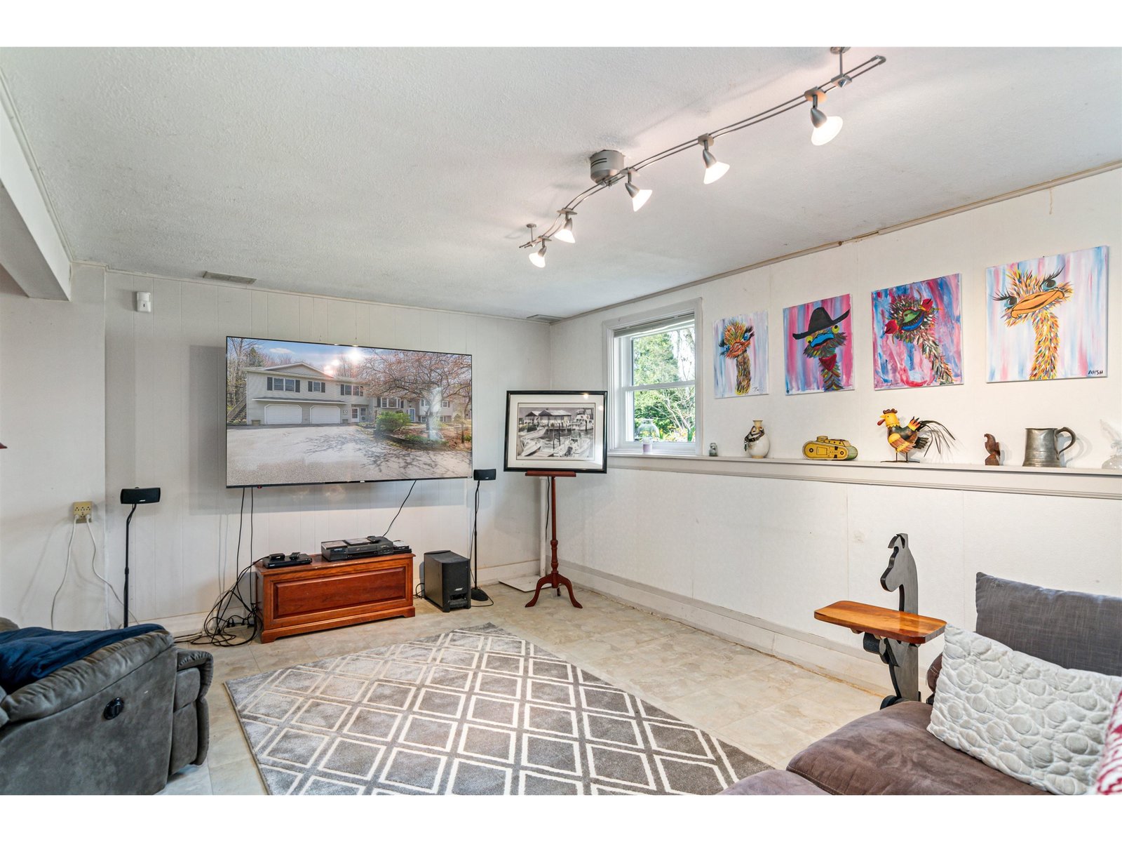 4 Whipple Drive