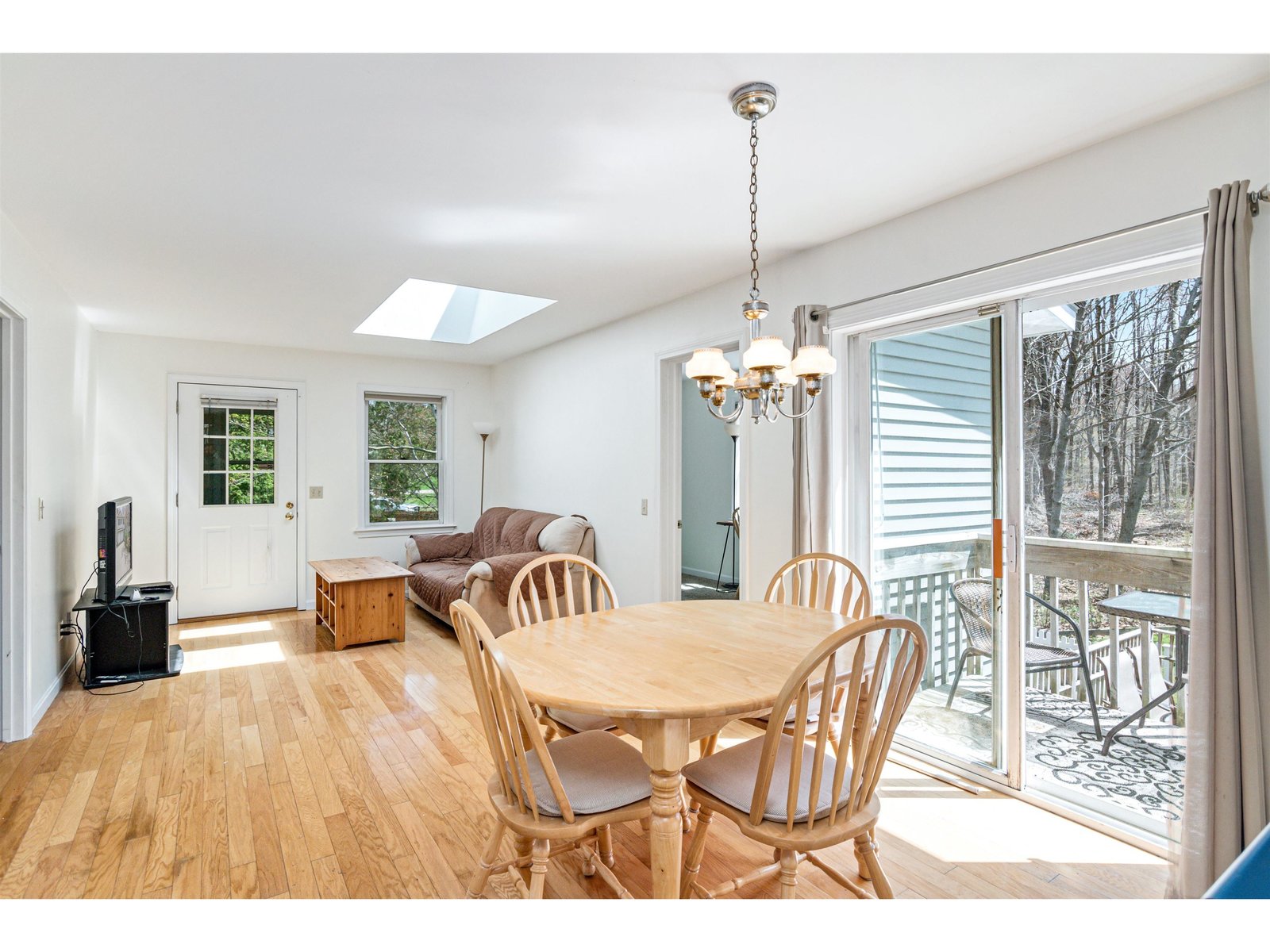 4 Whipple Drive