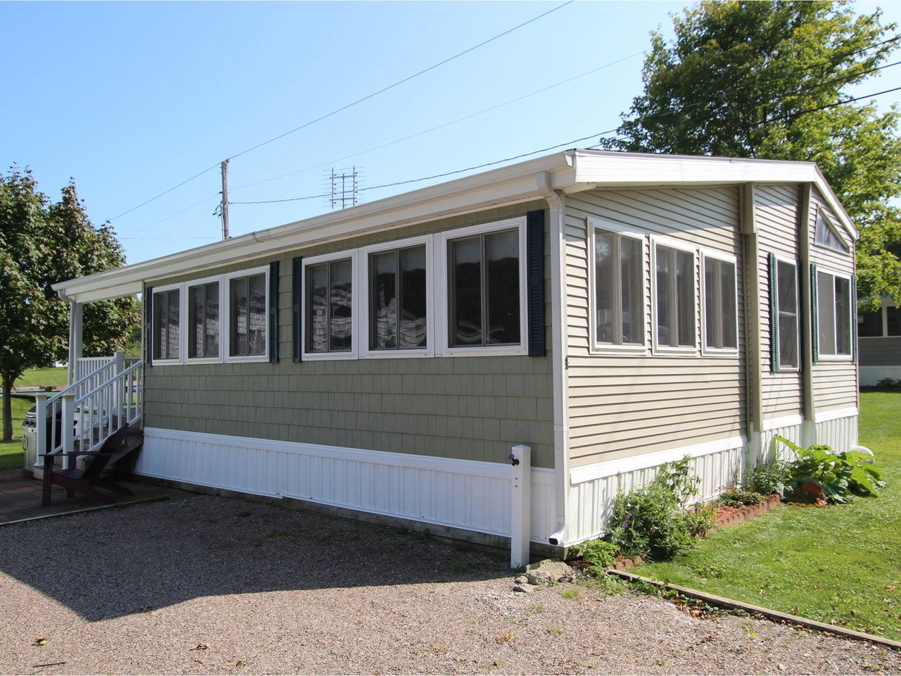 4 Whites Lane, Unit Avenue A