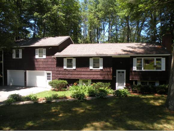 4 Woodlawn Court